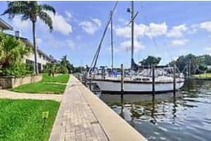 1637 Watermark Cir NE, St. Petersburg, FL 33702, Sold 12/17/21