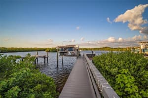 1032 Seagrape Dr, Ruskin, FL 33570, Sold 12/15/21