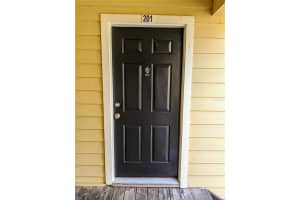8723 Fancy Finch Dr, Tampa, FL 33614, Sold 11/19/21