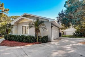 6108 Cypress Cir, Bradenton, FL 34202, Sold 12/16/21