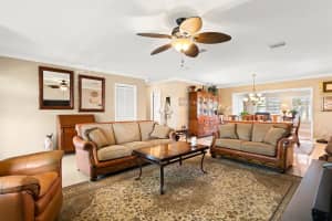 3941 Versailles Dr, Tampa, FL 33634, Sold 12/17/21