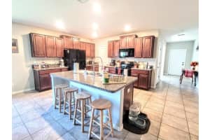 3083 Kresterbrooke Ln, Zephyrhills, FL 33540, Sold 12/08/21