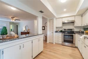 2950 Captiva Gardens Dr, Sarasota, FL 34231, Sold 02/18/22