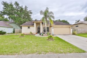9720 Glenpointe Dr, Riverview, FL 33569, Sold 01/14/22