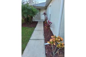 8030 Canterbury Lake Blvd, Tampa, FL 33619, Sold 12/27/21