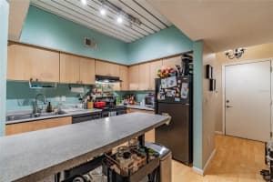2411 W Horatio St, Tampa, FL 33609, Sold 02/23/22