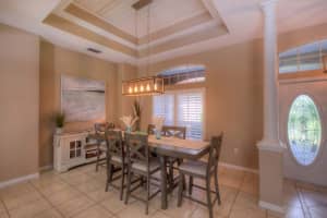 1576 Kingsdown Dr, Sarasota, FL 34240, Sold 12/13/21