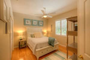 1576 Kingsdown Dr, Sarasota, FL 34240, Sold 12/13/21