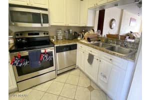 145 N Halifax Ave, Daytona Beach, FL 32118, Sold 01/27/22