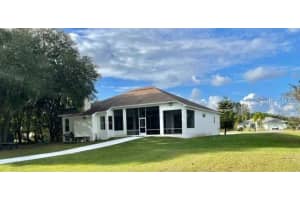 31942 Carriage House Rd, Zephyrhills, FL 33543, Sold 01/20/22