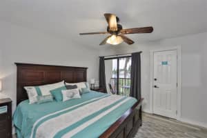 7537 Bayshore Dr, Treasure Island, FL 33706, Sold 12/30/21