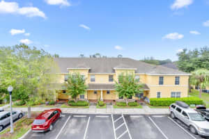 37613 Aaralyn Rd, Zephyrhills, FL 33542, Sold 12/28/21