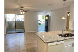 8643 Mallard Reserve Dr, Tampa, FL 33614, Sold 12/20/21