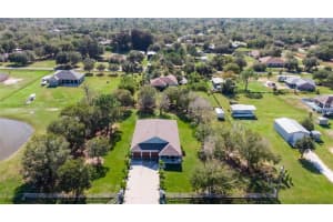 406 Indian Meadow Ct, Wimauma, FL 33598, Sold 05/05/22