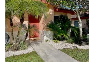 20851 SW 4th St, Pembroke Pines, FL 33029, Sold 01/14/22