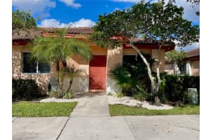 20851 SW 4th St, Pembroke Pines, FL 33029, Sold 01/14/22