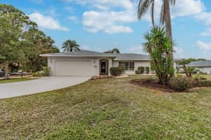 1197 Bayshore Dr, Englewood, FL 34223, Sold 01/20/22