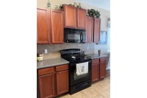 2614 Walden Woods Dr, Plant City, FL 33566, Sold 01/20/22