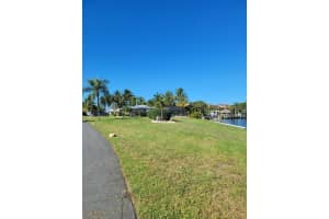 104 Tina Island Dr, Osprey, FL 34229, Sold 02/04/22
