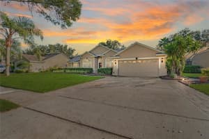 10200 Pointview Ct, Orlando, FL 32836, Sold 01/31/22