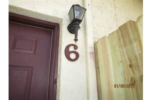 5601 Ashley Oaks Dr, Tampa, FL 33617, Sold 03/18/22