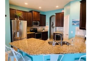5337 Sandy Shell Dr, Apollo Beach, FL 33572, Sold 02/18/22