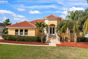 803 Eagle Ln, Apollo Beach, FL 33572, Sold 03/03/22