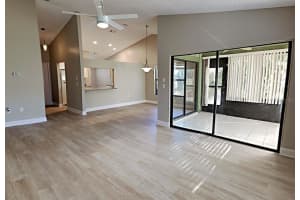 5078 Barrington Cir, Sarasota, FL 34234, Sold 02/24/22