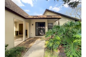 2221 Circlewood Dr, Sarasota, FL 34231, Sold 03/18/22