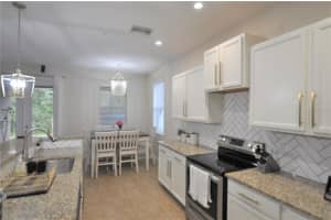 2706 Holly Bluff Ct, Plant City, FL 33566, Sold 02/28/22