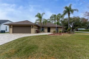 6441 Silver Oaks Dr, Zephyrhills, FL 33542, Sold 03/15/22