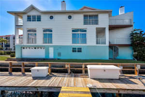 19201 Vista Ln, Indian Shores, FL 33785, Sold 03/31/22
