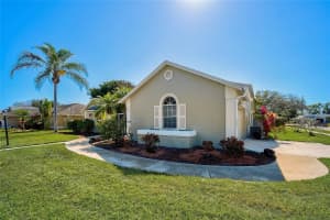 5734 Sandy Pointe Dr, Sarasota, FL 34233, Sold 03/29/22