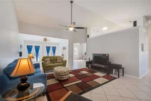 5734 Sandy Pointe Dr, Sarasota, FL 34233, Sold 03/29/22