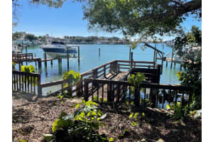 1209 79th St S, St. Petersburg, FL 33707, Sold 02/25/22