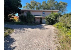 1209 79th St S, St. Petersburg, FL 33707, Sold 02/25/22