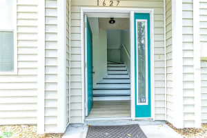 1627 Hammocks Ave, Lutz, FL 33549, Sold 04/15/22