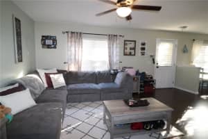 249 Castlekeeper Pl, Valrico, FL 33594, Sold 03/28/22