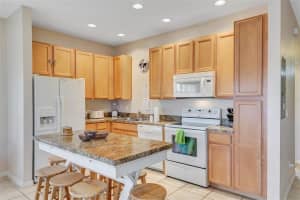 2420 Caravelle Cir, Kissimmee, FL 34746, Sold 03/03/22