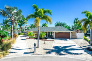 6337 Wisteria Ln, Apollo Beach, FL 33572, Sold 03/21/22