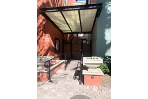 2421 W Horatio St, Tampa, FL 33609, Sold 06/01/22