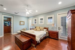 4904 Yacht Club Dr, Tampa, FL 33616, Sold 03/23/22