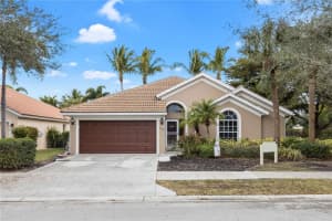 6744 Southern Oak Ct, Naples, FL 34109, Sold 03/15/22