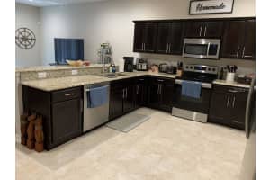 1197 Grantham Dr, Sarasota, FL 34234, Sold 03/16/22