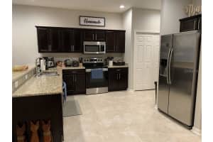 1197 Grantham Dr, Sarasota, FL 34234, Sold 03/16/22