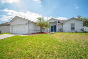 5499 Oakford Dr, Lakeland, FL 33812, Sold 04/18/22