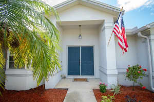 5499 Oakford Dr, Lakeland, FL 33812, Sold 04/18/22