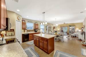 5733 Dornich Dr, Auburndale, FL 33823, Sold 03/18/22