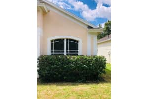 2521 Deer Forest Dr, Lutz, FL 33559, Sold 05/18/22