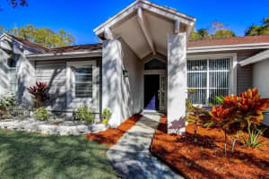 10324 Ashley Oaks Dr, Riverview, FL 33578, Sold 03/18/22
